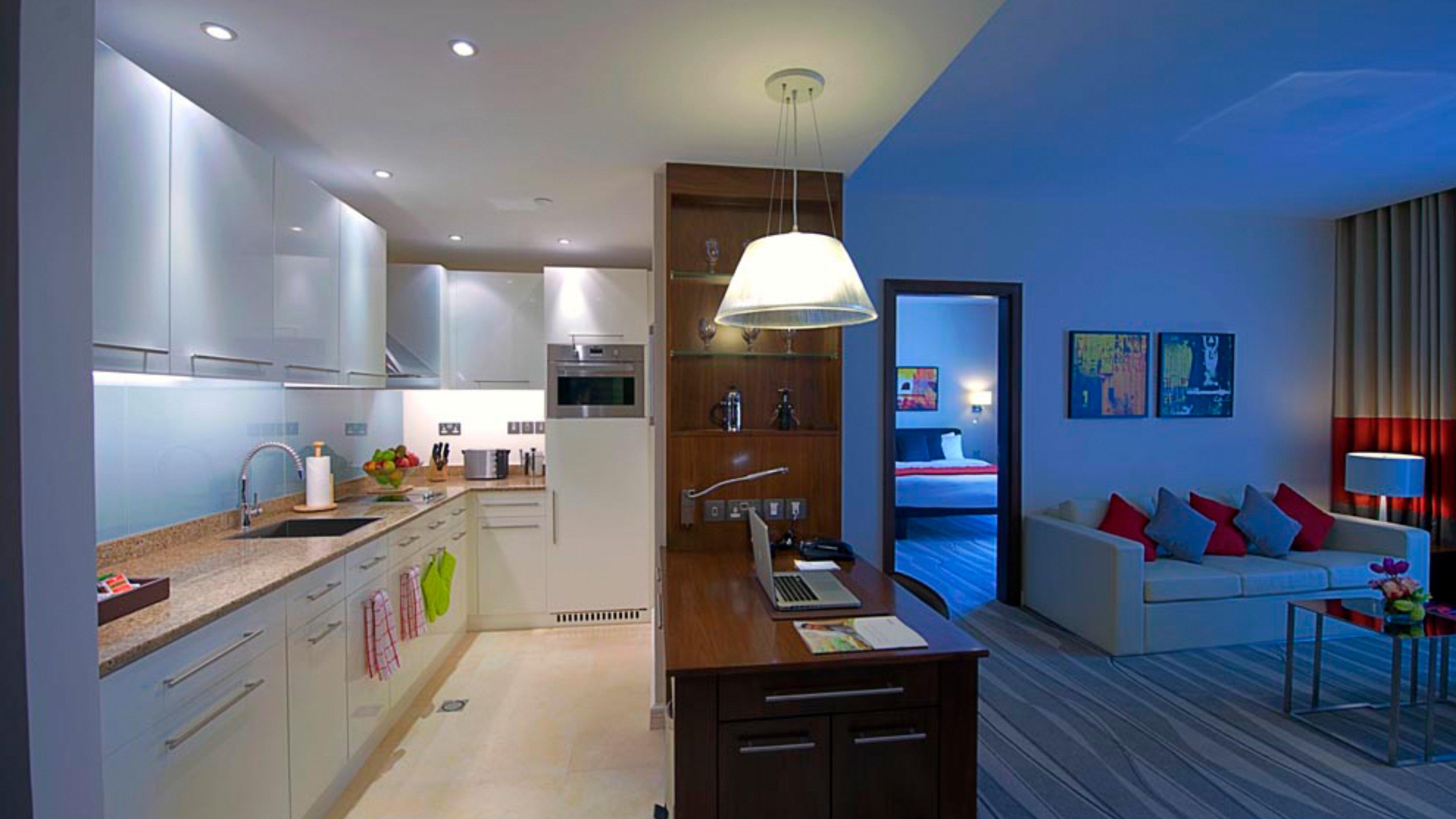 Staybridge Yas Island By Ihg Апарт-отель 4*