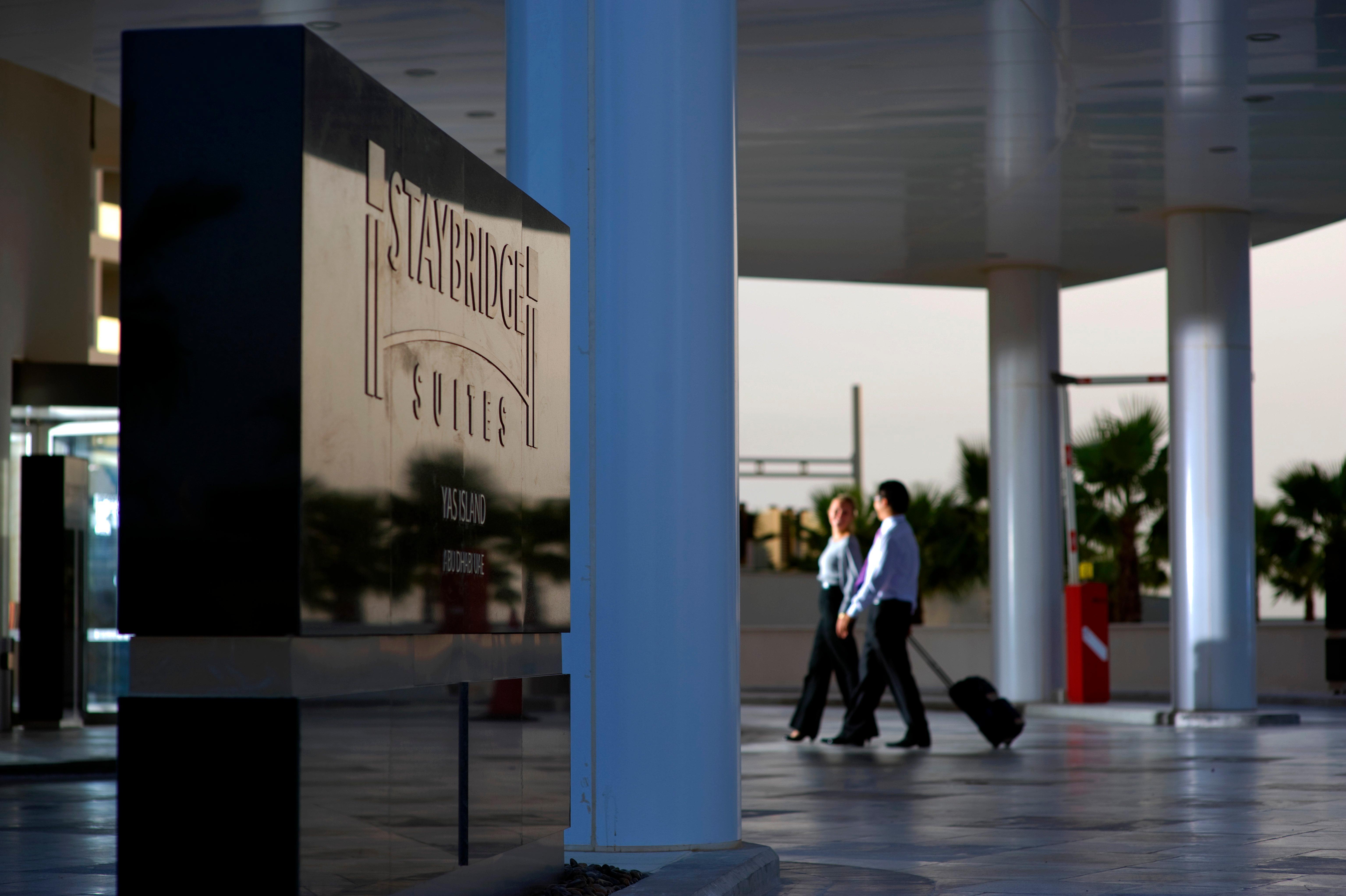 Staybridge Yas Island By Ihg Апарт-отель 4*